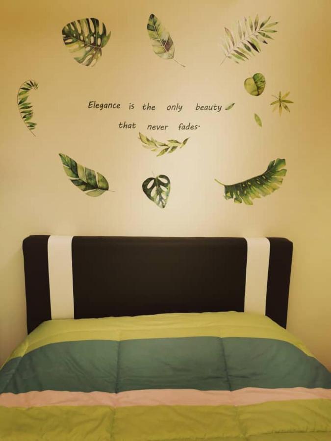 Swimming Pool Party House Apartment Batu Pahat Ngoại thất bức ảnh