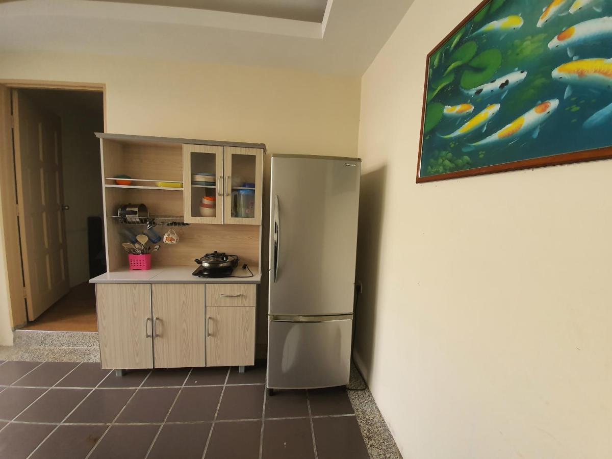 Swimming Pool Party House Apartment Batu Pahat Ngoại thất bức ảnh
